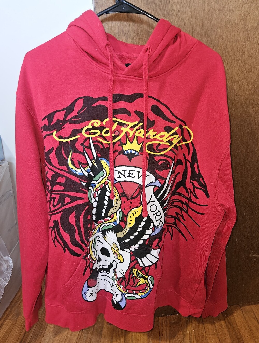 Ed Hardy Red Sweatshirt Hoodie with Multicolor New York Graphic Size XXL